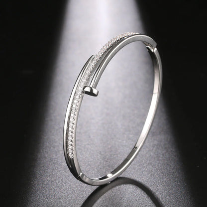 Exquisite Nail-Shaped Bracelet